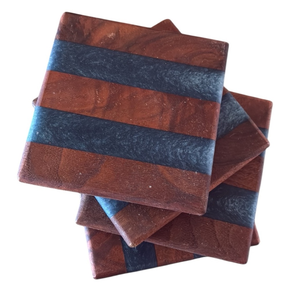 Walnut /Epoxy Coasters Resin (set of 4) 
Wood and Blue Epoxy Striped Coasters